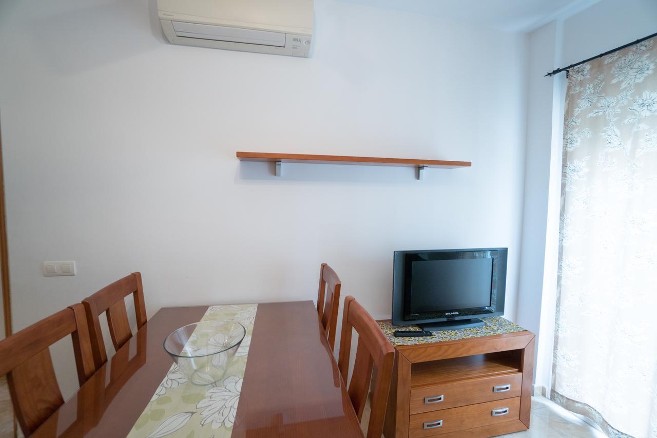 Apartamentos Manuel Martin Nerja Exterior foto