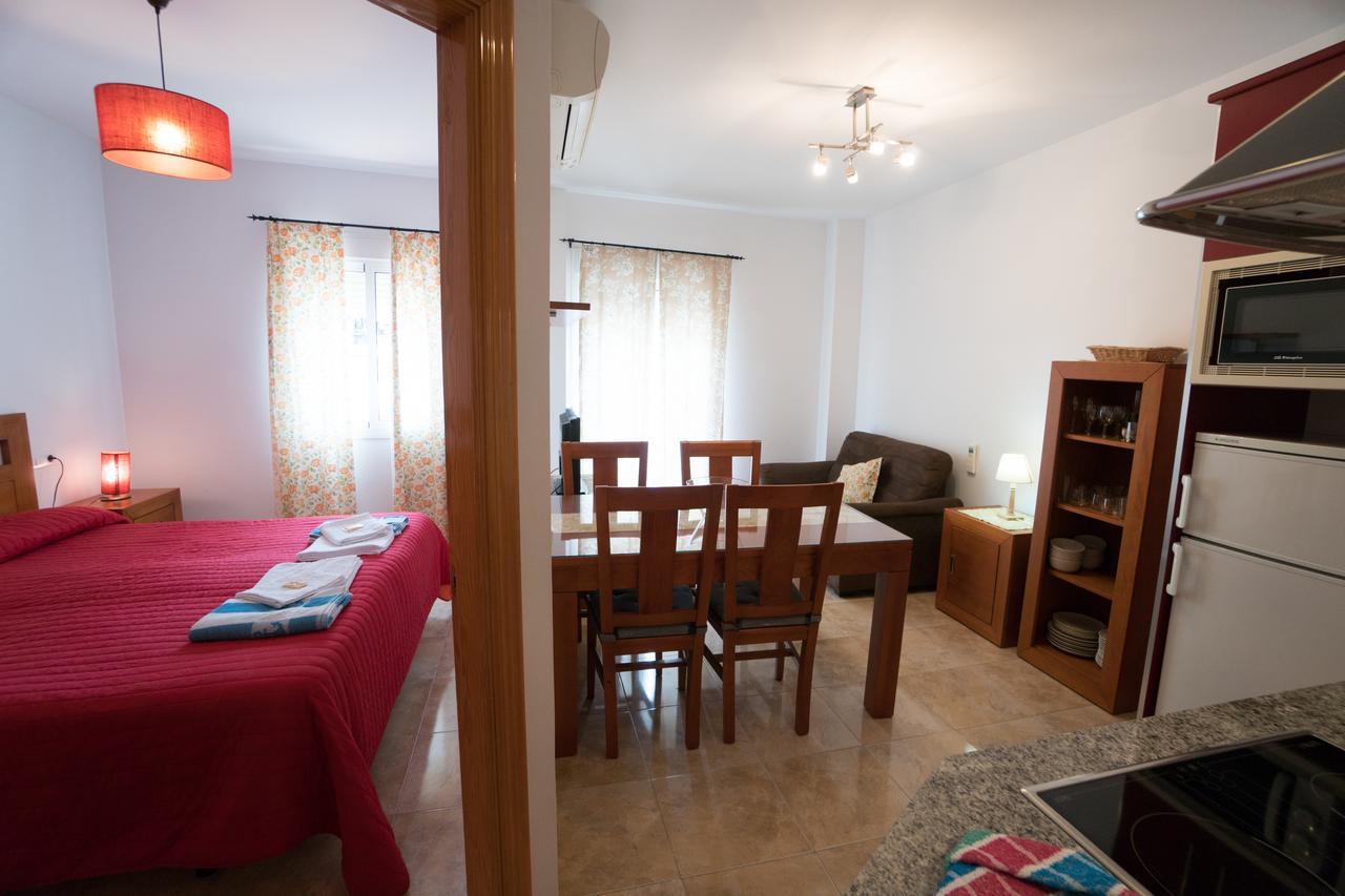 Apartamentos Manuel Martin Nerja Exterior foto