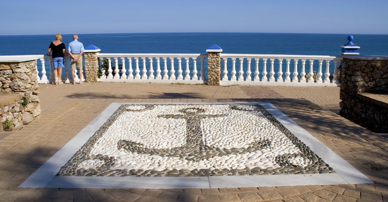 Apartamentos Manuel Martin Nerja Exterior foto